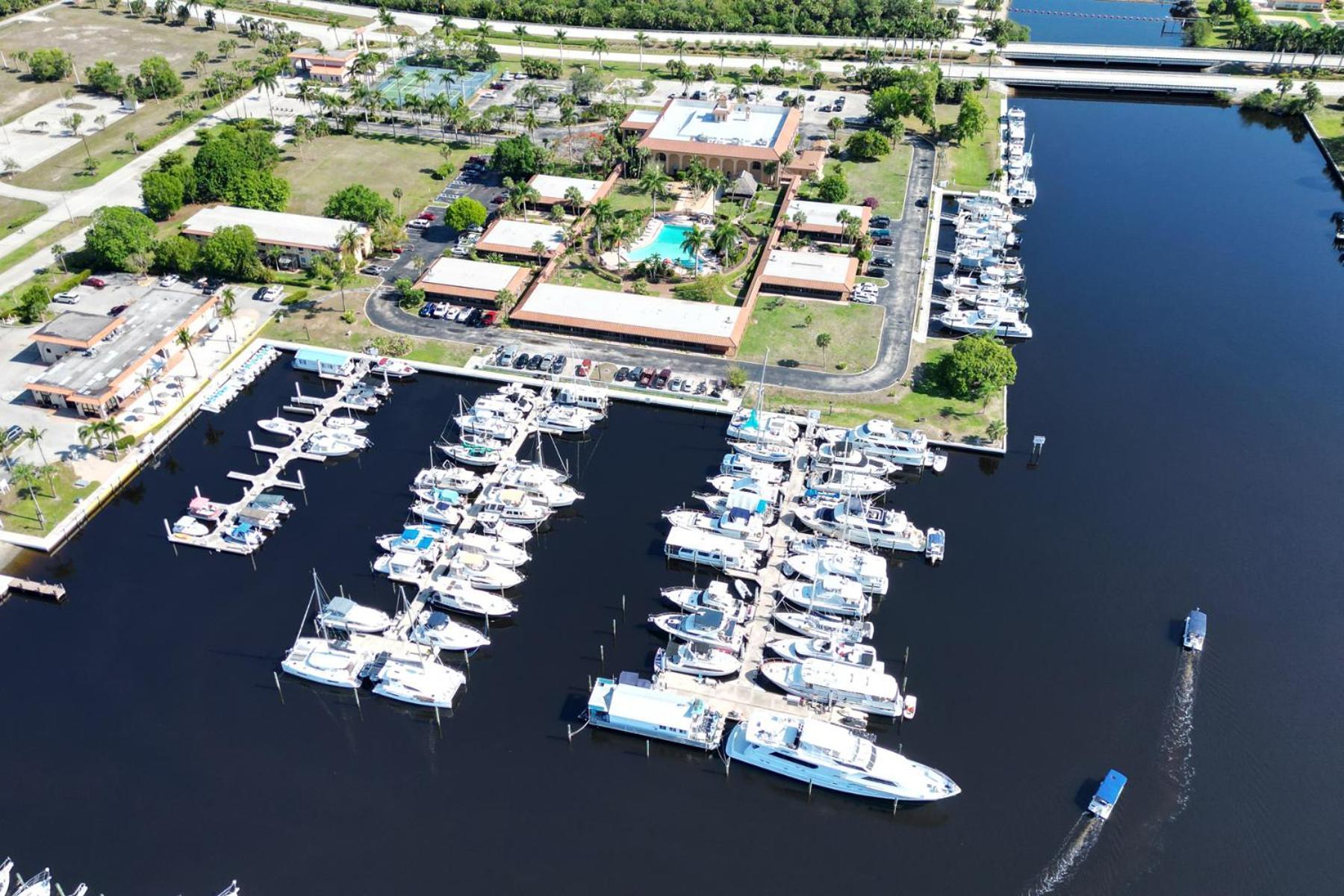 North NaplesMarina Getaway On The Water!公寓 外观 照片
